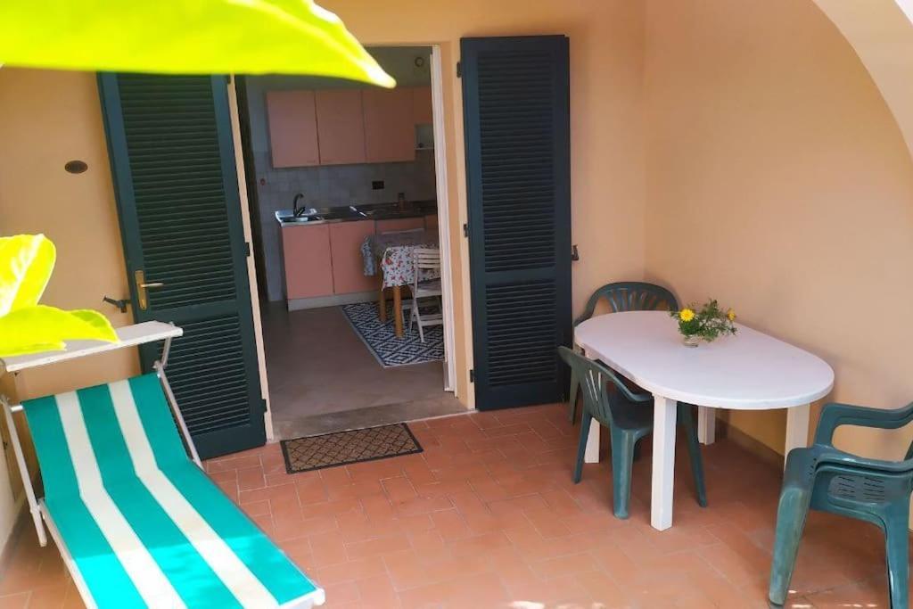 فيلا Nisportino, Elba. Bilocale Con Patio Vista Mare. Casale Gastagno المظهر الخارجي الصورة